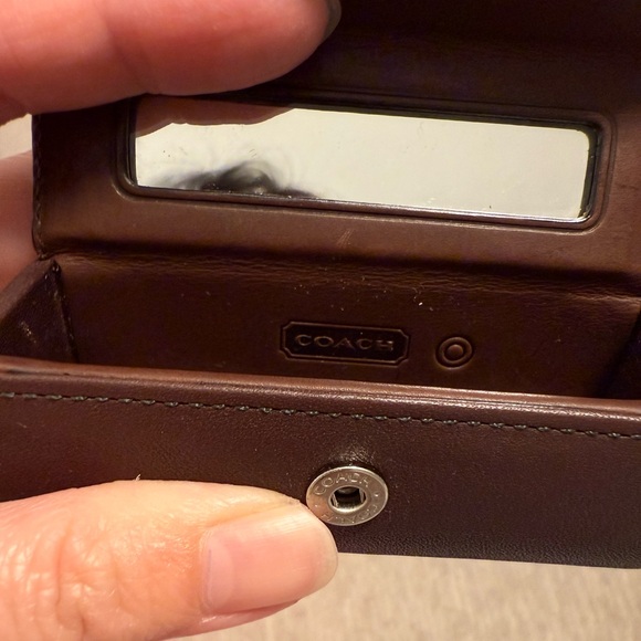 Coach vintage Brown Leather lip stick holder - Picture 6 of 6